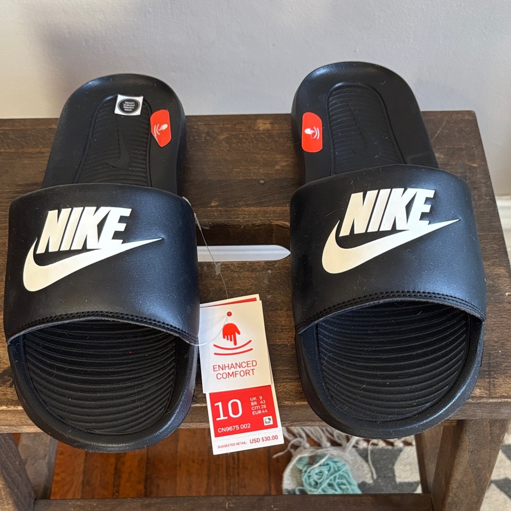 NWT Nike Victori One Mens Slides